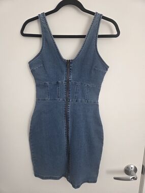 7th & Hudson Denim Zip-Front Mini Dress- Medium